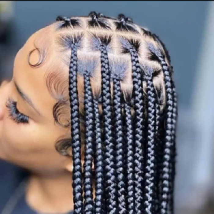 Box braids shoulder length