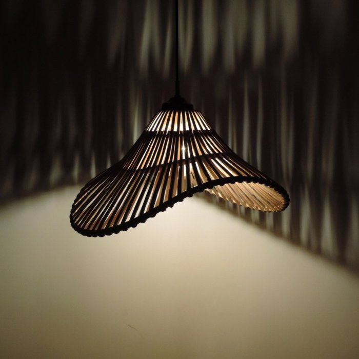 Hanging Woven Porcelain Bird Shelter