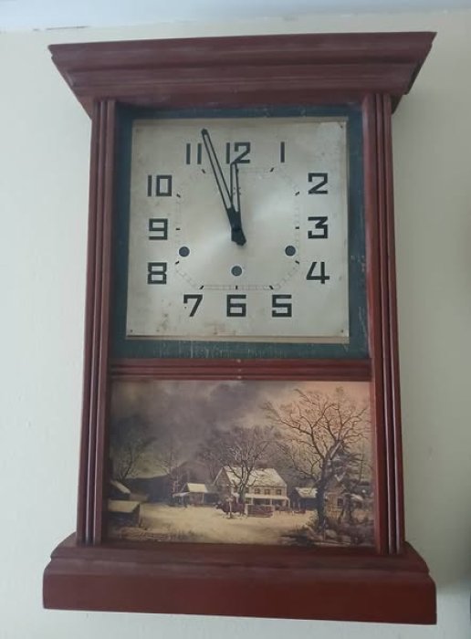 Mission styled clock