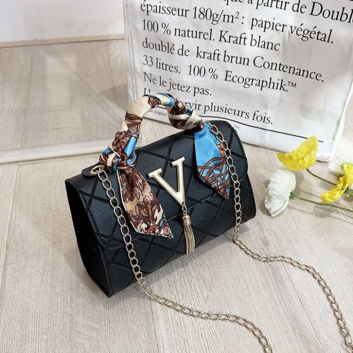 Minimally Small Square Bag Crossbody Bag Tassel Embossed Small Square Bag Women Simple Shoulder Bag